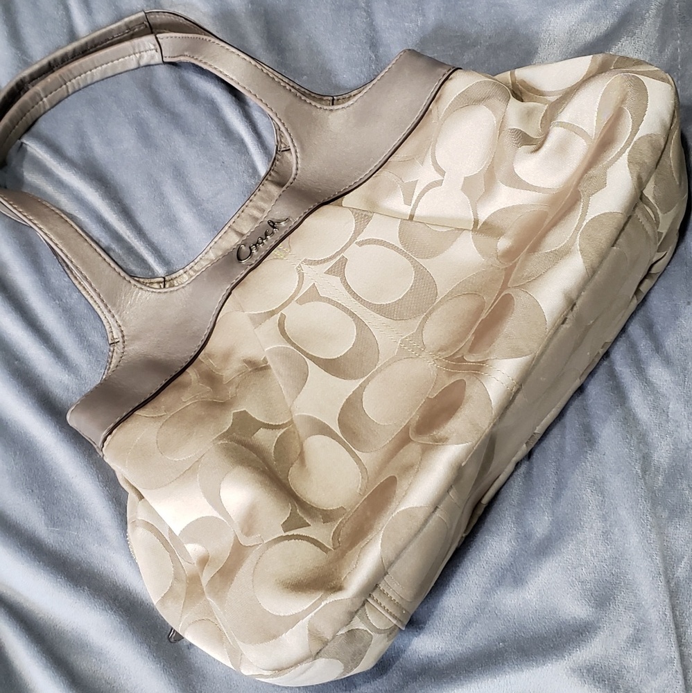 Authentic Coach Bag - Picture 2 of 6